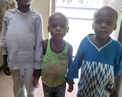 The police are asking for the public’s help in locating the parents of three brothers who were lost but have been found