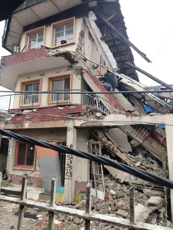 2-Storey Building Collapses During Heavy Rainfall in Lagos