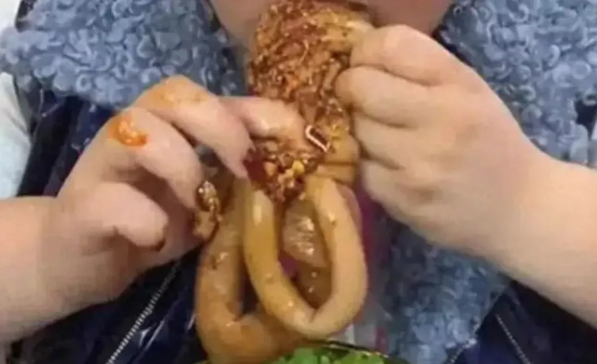 24-Year-Old Extreme Eater Dies While Livestreaming Herself Eating For 10 Hours