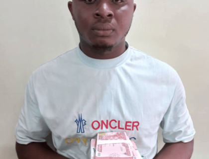 Man Convicted For Spraying Naira Notes And Carelessly Stepping On It While Dancing In Uyo
