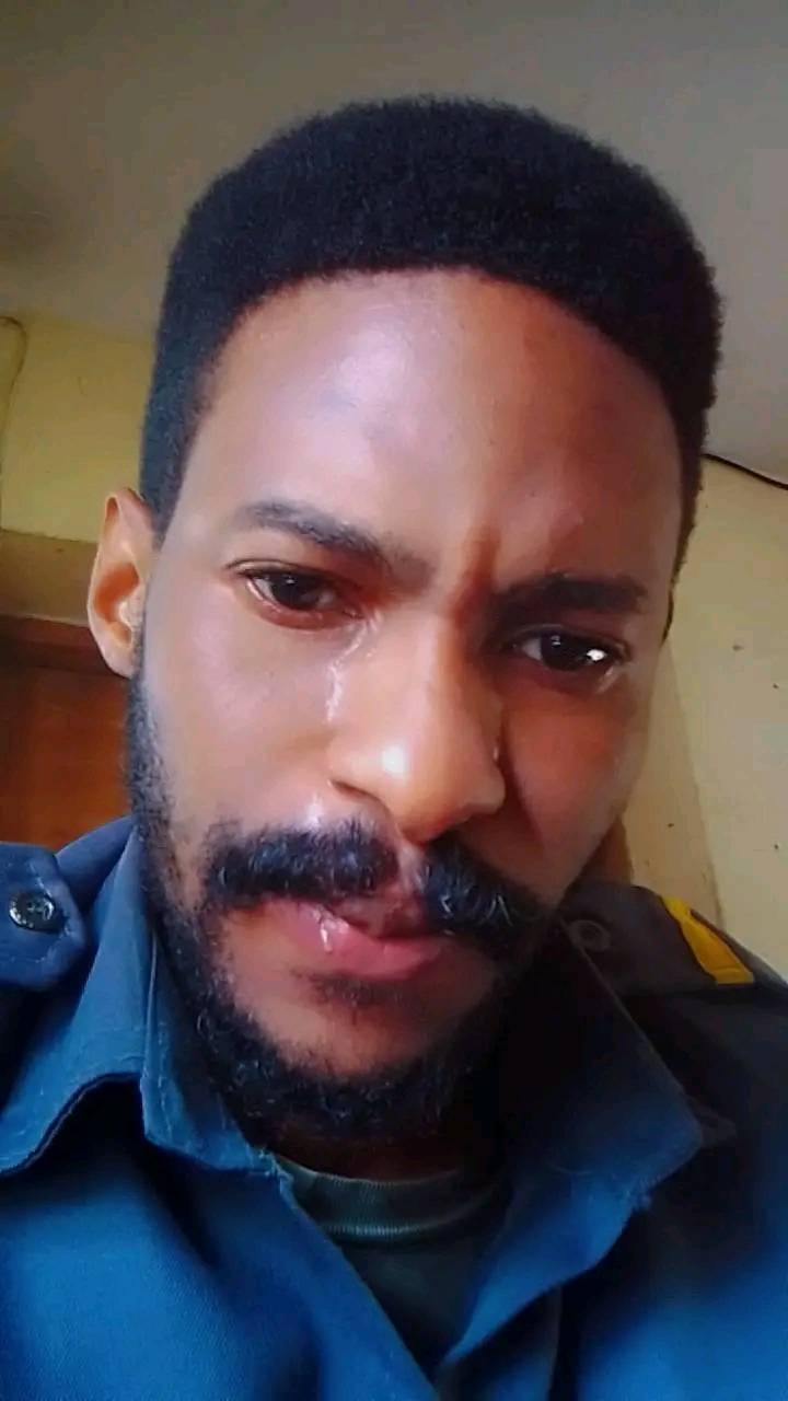 Nigerian Man Weeps After Fiancée Dumps Him Over Financial Issues and Security Guard Job: "Am I God That Gives Jobs?"