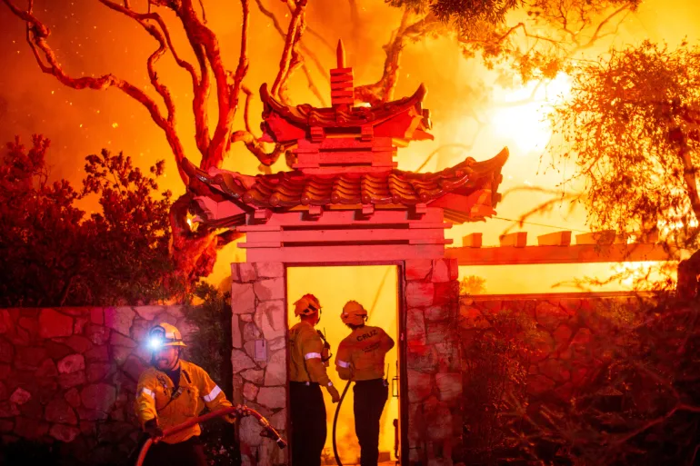 Los Angeles Wildfires: Five Killed as Blaze Sweeps Through California