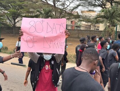 UI Students Protest 82-Day Power Outage at UCH
