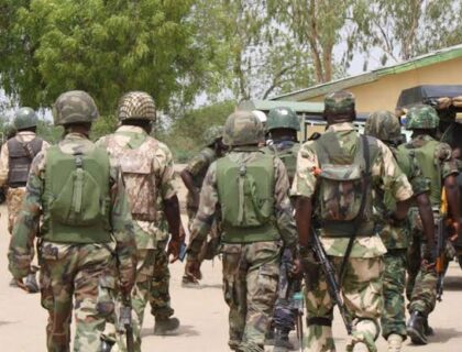Troops Arrest Rice Smugglers, Hand Over 139 Bags of Smuggled Rice to Customs in Kwara