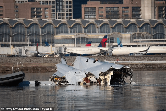 DC Plane Crash: 55 of 67 Victims Recovered from River After Black Hawk Collision