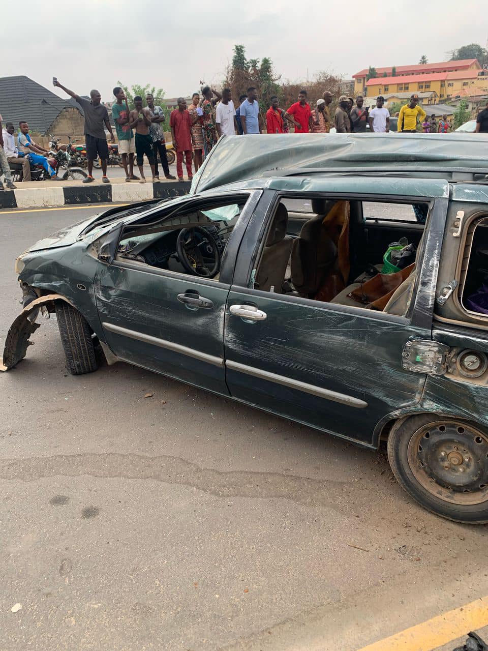 Three Teachers, Six Pupils Seriously Injured in Ibadan Auto Crash