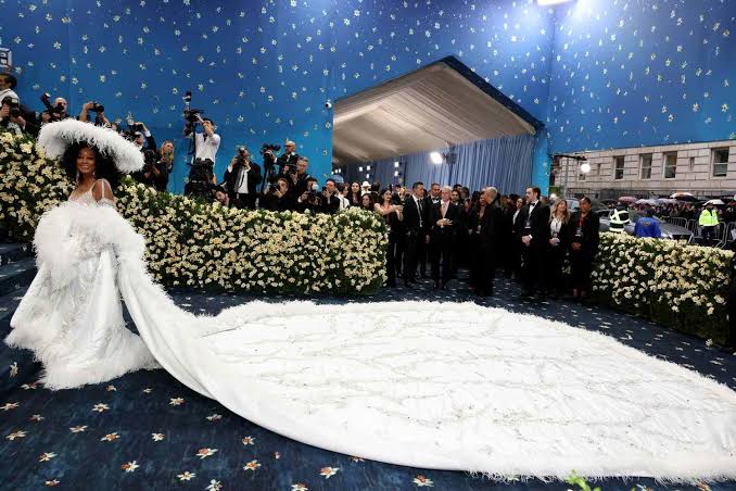 Diana Ross Stuns In 18-Foot Gown As She Pays Tribute To Family Legacy At 2025 Met Gala (Photos)