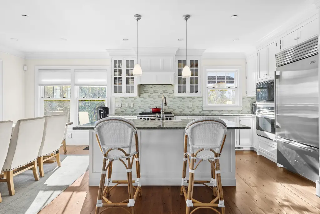 American Billionaire Michael Bloomberg Buys $4M Hamptons Home For His Pregnant Daughter To Be Close To His Grandkids
