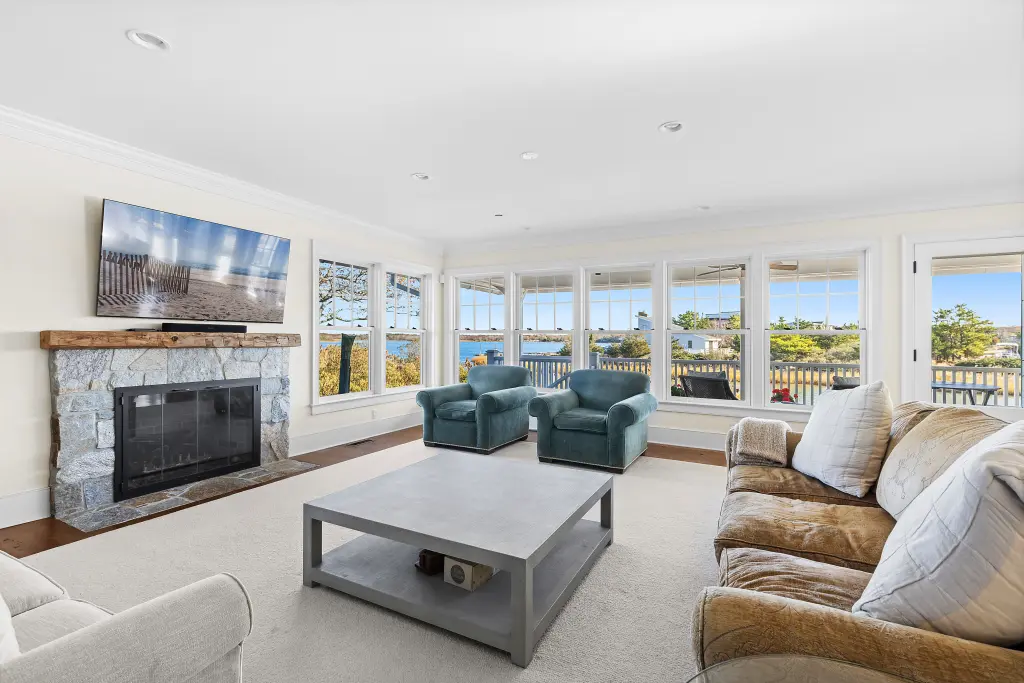 American Billionaire Michael Bloomberg Buys $4M Hamptons Home For His Pregnant Daughter To Be Close To His Grandkids

