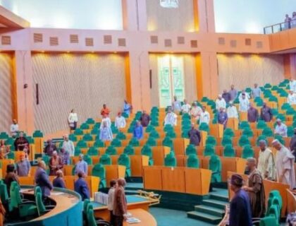 Three PDP Lawmakers Defect To APC Amid Party Crisis