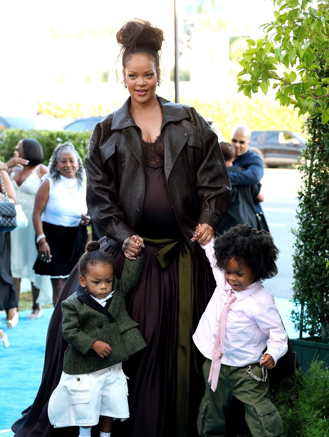 Rihanna Spotted With Her Children At The Premiere Of Smurfs (Photos)