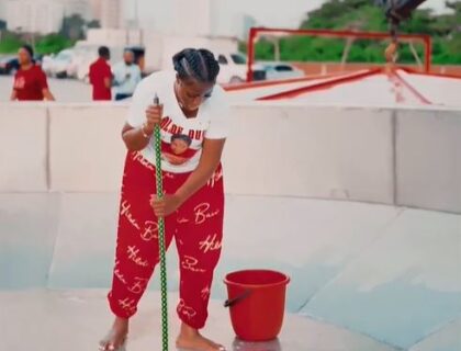 PICTORIAL: Hilda Baci Washes Giant Pot Ahead Of Record-Breaking Jollof Rice Attempt