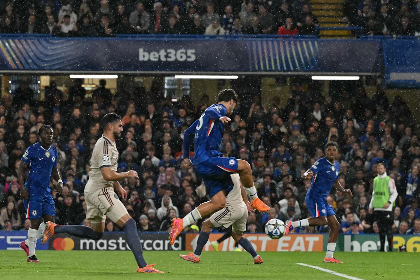Chelsea Thrash Ten-Man Ajax 5–1 In Champions League Masterclass At Stamford Bridge