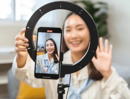 China Mandates Influencers to Hold Degrees in Subjects They Discuss