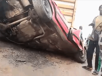 Driver Crushed To Death As Container Truck Falls On Car Along Lagos–Ibadan Expressway