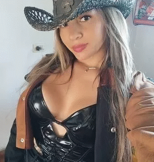 Colombian Singer Mayerly Díaz, 32, Dies After Complications From Cosmetic Procedure