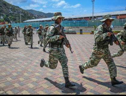 Venezuela Deploys 200,000 Troops in Response to U.S. Aircraft Carrier in Caribbean