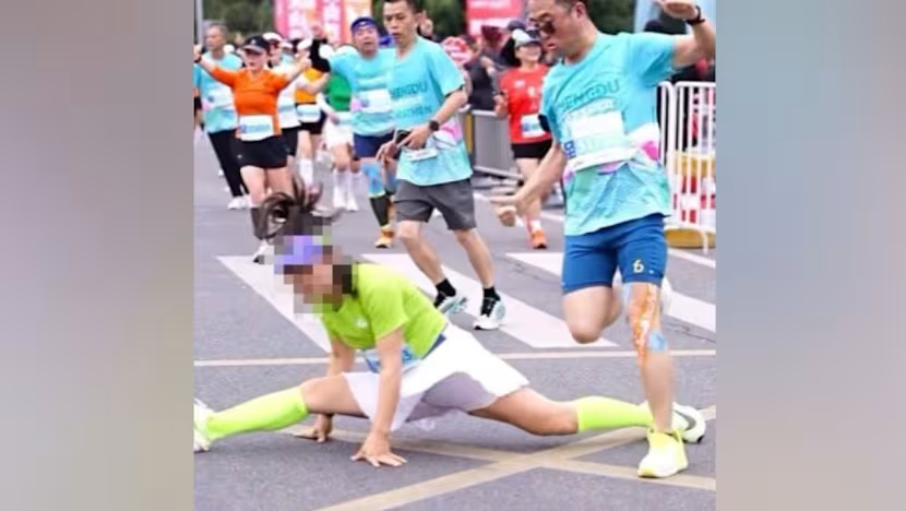 China Suspends Marathon Runners For Stopping To Take Pictures And Hoarding Supplies