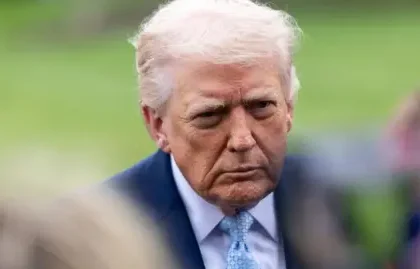 Trump Extends Ultimatum as Strikes Hit Residential Areas in Iran