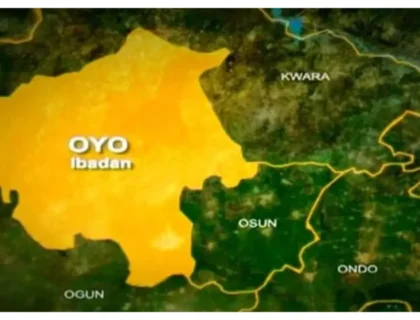 Chaos Erupts at Oyo APC Headquarters as Protesters Displace Officials